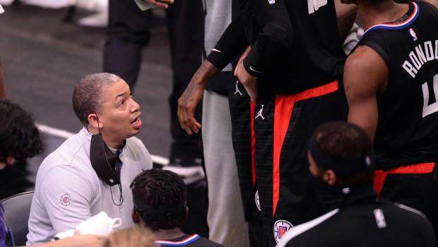 v体育官网-快艇已经来到悬崖边上 背水一战卢会如何调整？