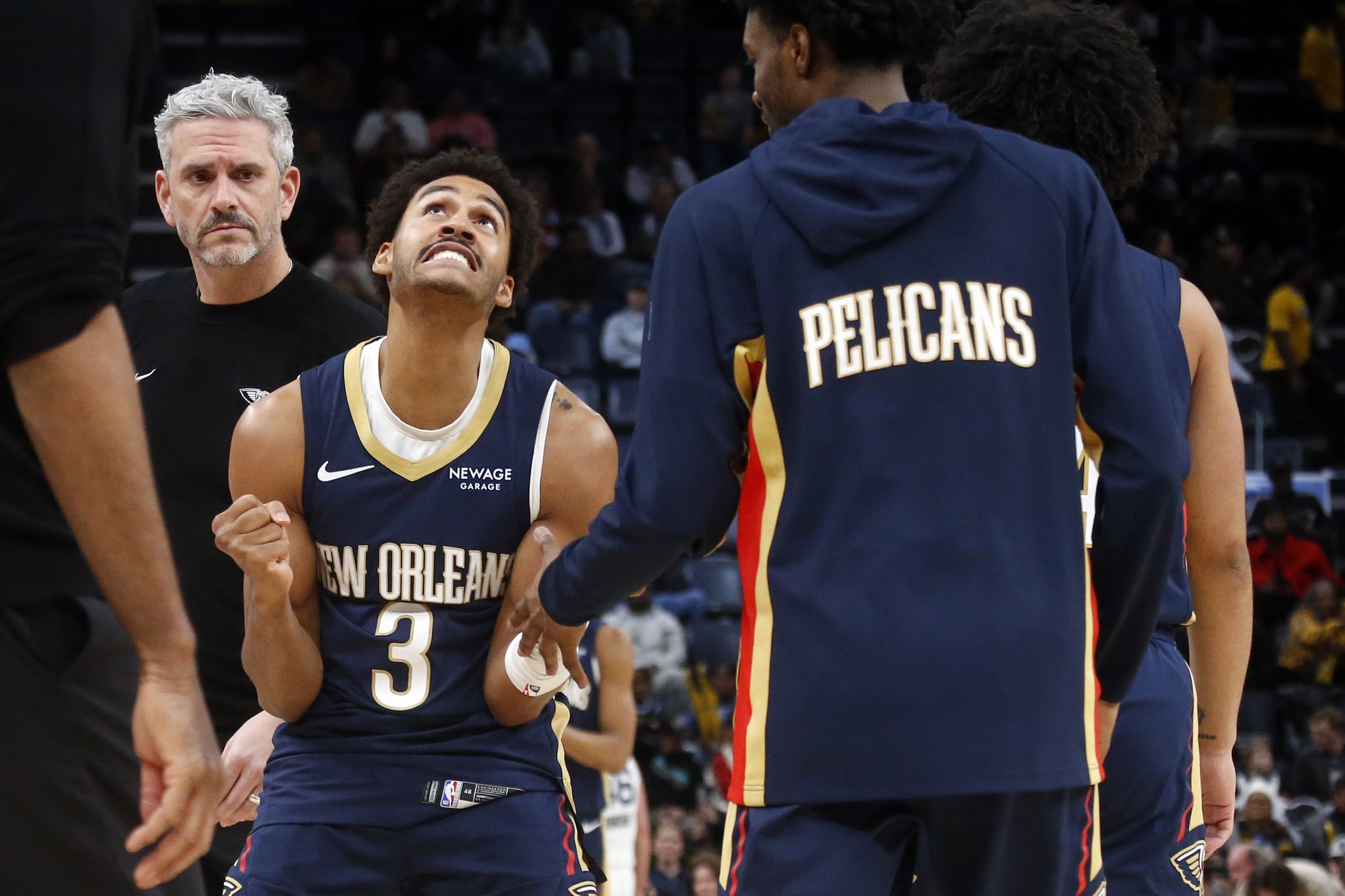 v体育-对攻大战!鹈鹕与爵士全场共出手210次 单队出手数均超100次